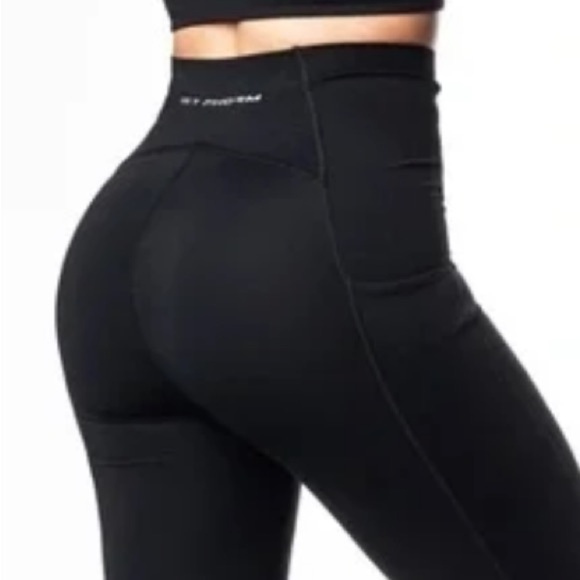 Like New 1st Phorn Fusion Leggings with Pockets Size XS - Picture 3 of 8